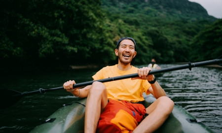 Temukan Spot Bermain Kayak Terbaik di Indonesia!